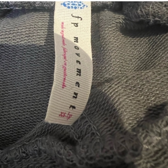 FP Movement by Free People Sweats / Joggers gray size small - Picture 3 of 4